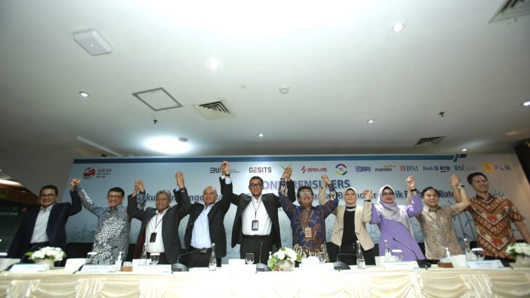 PLN dan Himbara Kerjsama untuk Permudah Masyarakat Miliki Motor Listrik