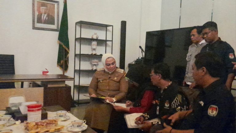 Bupati Karawang jadi Warga Terakhir yang Melakukan Coklit