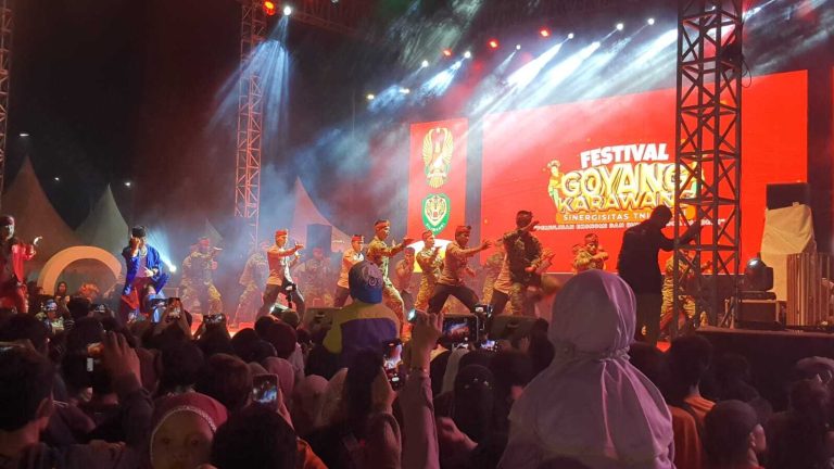 Festival Goyang Karawang Bertajuk Pesta Rakyat