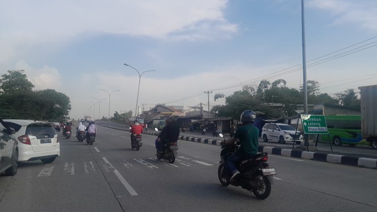 Pemudik Bisa Pantau Jalur Arteri dan Alternatif di Karawang Via CCTV