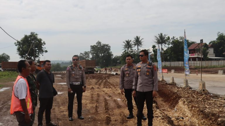 Polisi Cek Kesiapan Tol Japek II Selatan untuk Jalur Mudik 2023