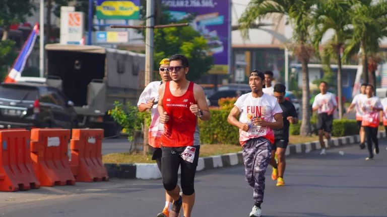 Serunya Fun Run and Walk Polres Karawang dalam Rangka HUT ke-78 RI