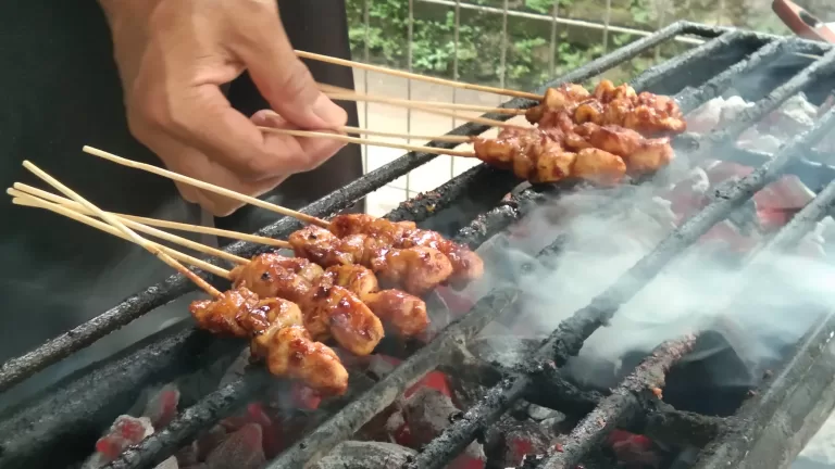 33 Istilah Memasak, dari Disetup hingga Diurap