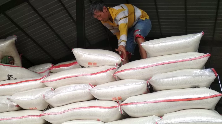 Harga Beras di Karawang Masih Mahal