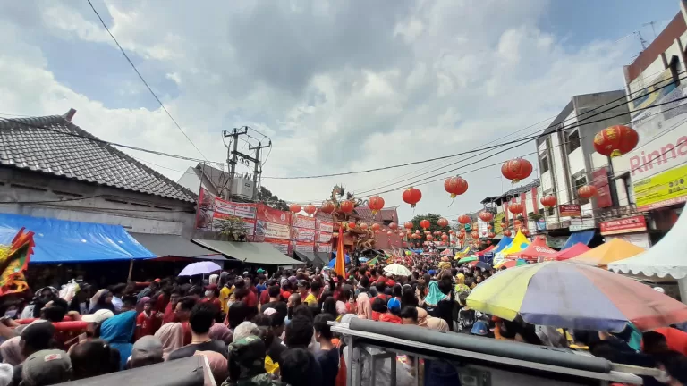 Sederet Atraksi Barongsai di Karawang