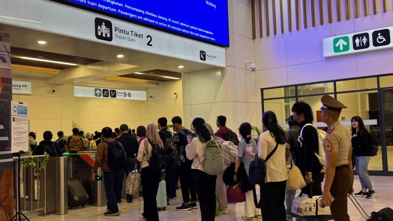 Libur Lebaran, KCIC Operasikan 52 Perjalanan Whoosh Tiap Hari