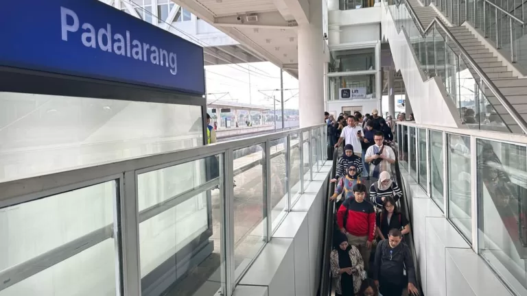 Whoosh Angkut Lebih dari 200 Ribu Penumpang pada Lebaran 2024