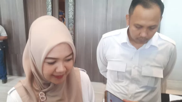 Sinyal Kuat Gerindra untuk Gina Swara di Pilkada Karawang 2024