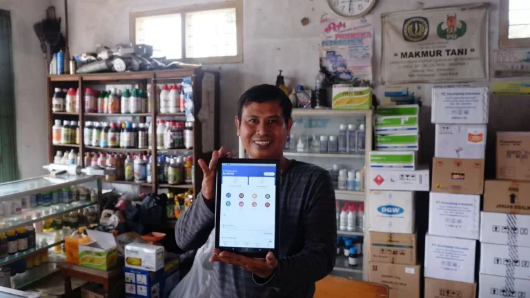 Pupuk Indonesia Imbau Kios Jual Pupuk Bersubsidi kepada Petani yang Berhak