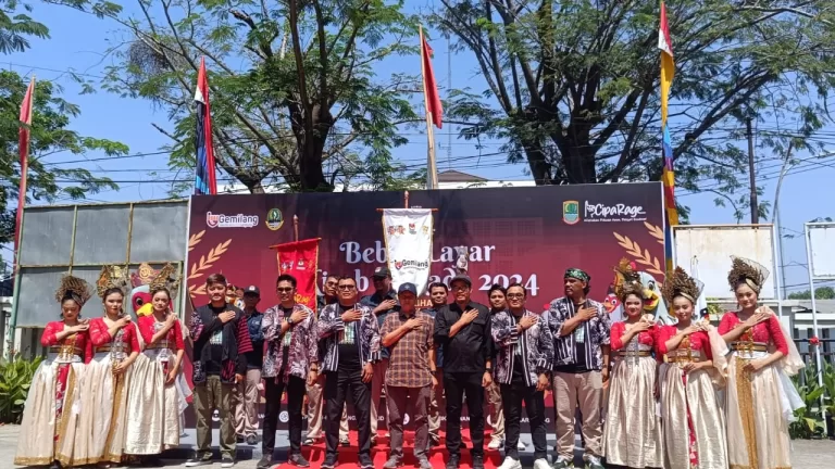 Semarak Kirab Pilkada Karawang 2024