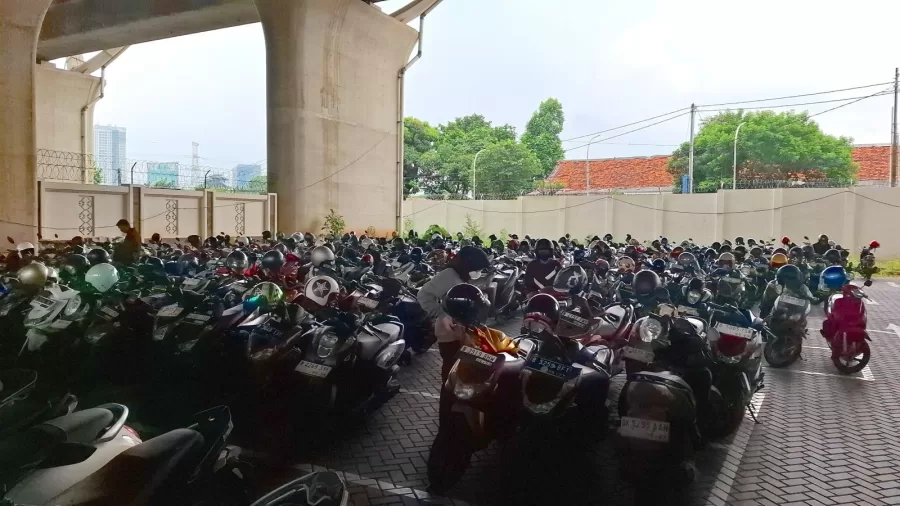 Layanan parkir inap di Stasiun Whoosh. Foto Dokumentasi Whoosh.