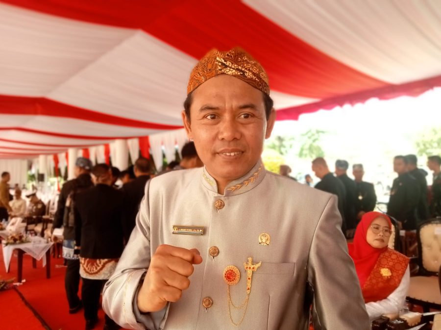 Ketua DPRD Karawang Endang Sodikin
