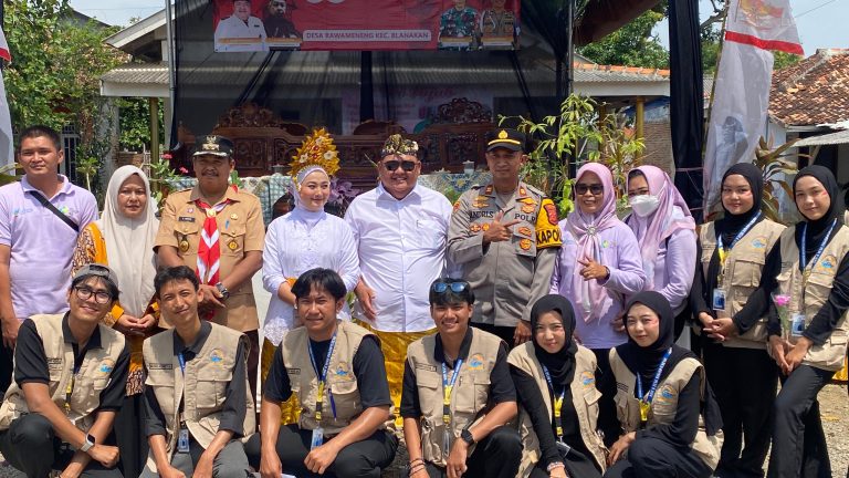 Mahasiswa KKN 8 Universitas Buana Perjuangan Berikan Dampak Positif bagi Warga Desa Rawameneng