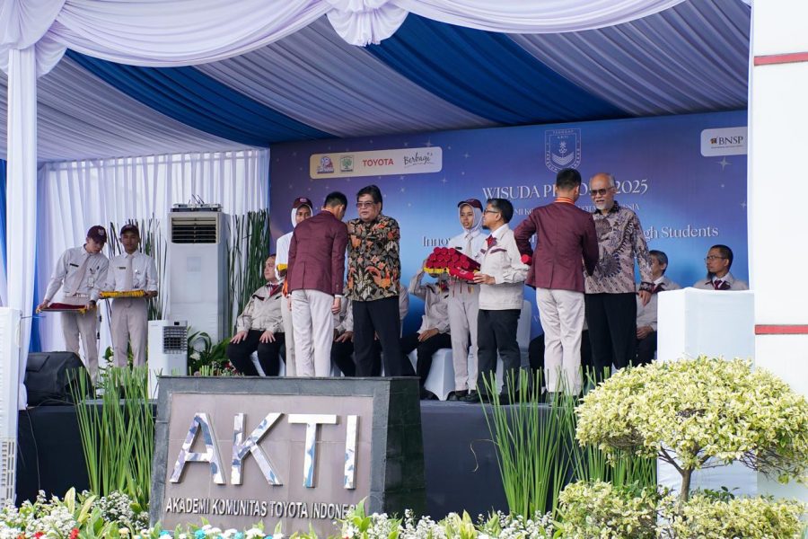 Kelulusan angkatan kesembilan AKTI, Kamis (18/9/2025). Foto Dokumentasi Toyota Indonesia.