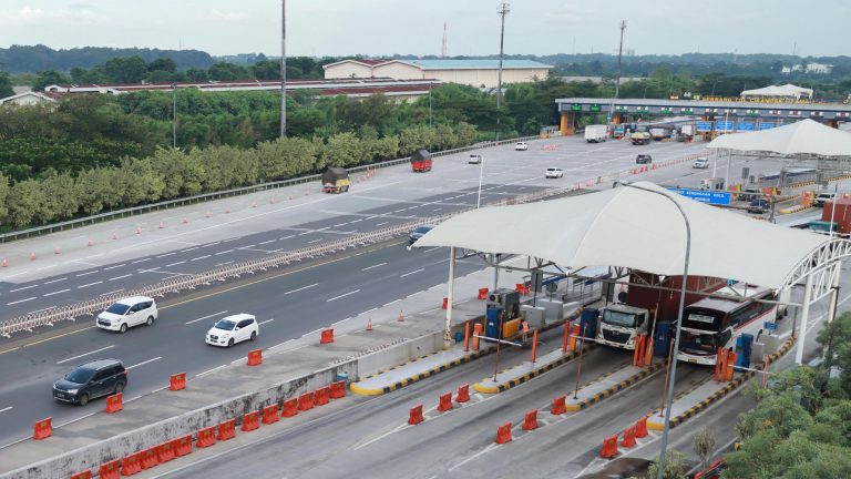 299 Ribu Kendaraan Menuju Wilayah Timur Trans Jawa pada Malam Tahun Baru