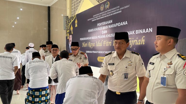 Dapat Remisi Idul Fitri, 3 Orang Warga Binaan Lapas Karawang Langsung Bebas