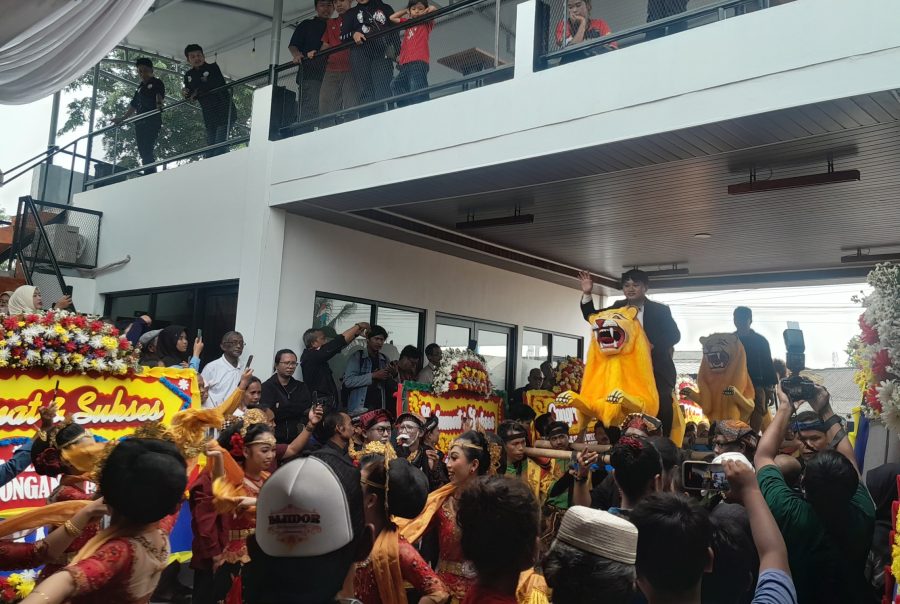 Pembukaan Balandongan Rajakami, Karawang, Jawa Barat, Minggu (17/5/2026).