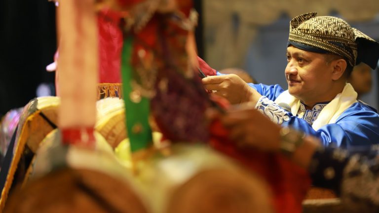 HUT ke-51, Pupuk Kujang Gelar Wayang Golek 3 Dalang Asli Cikampek 